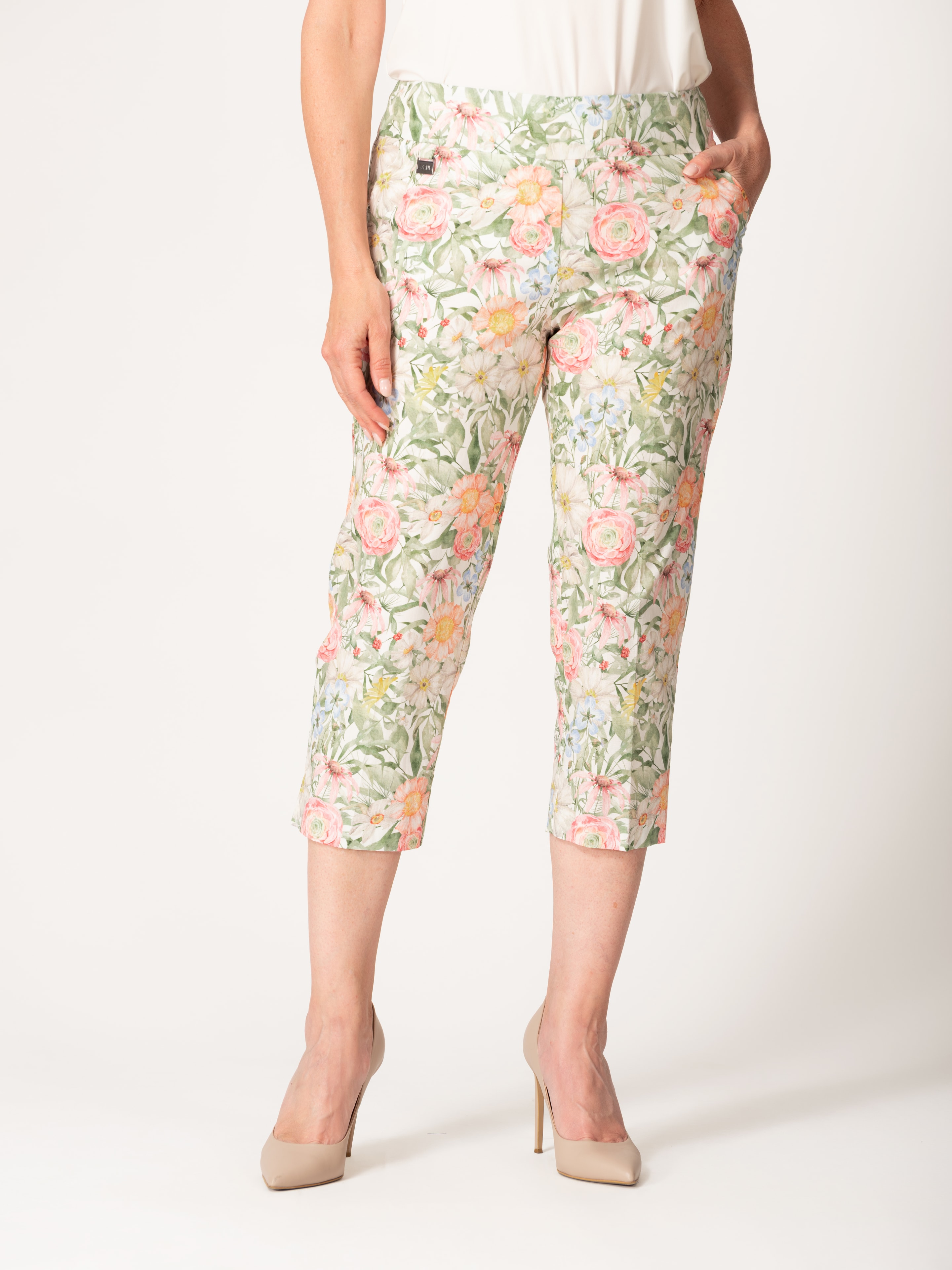 Lasania Style 1695 — women's wholesale capri, Regular & Petite, Made in Canada