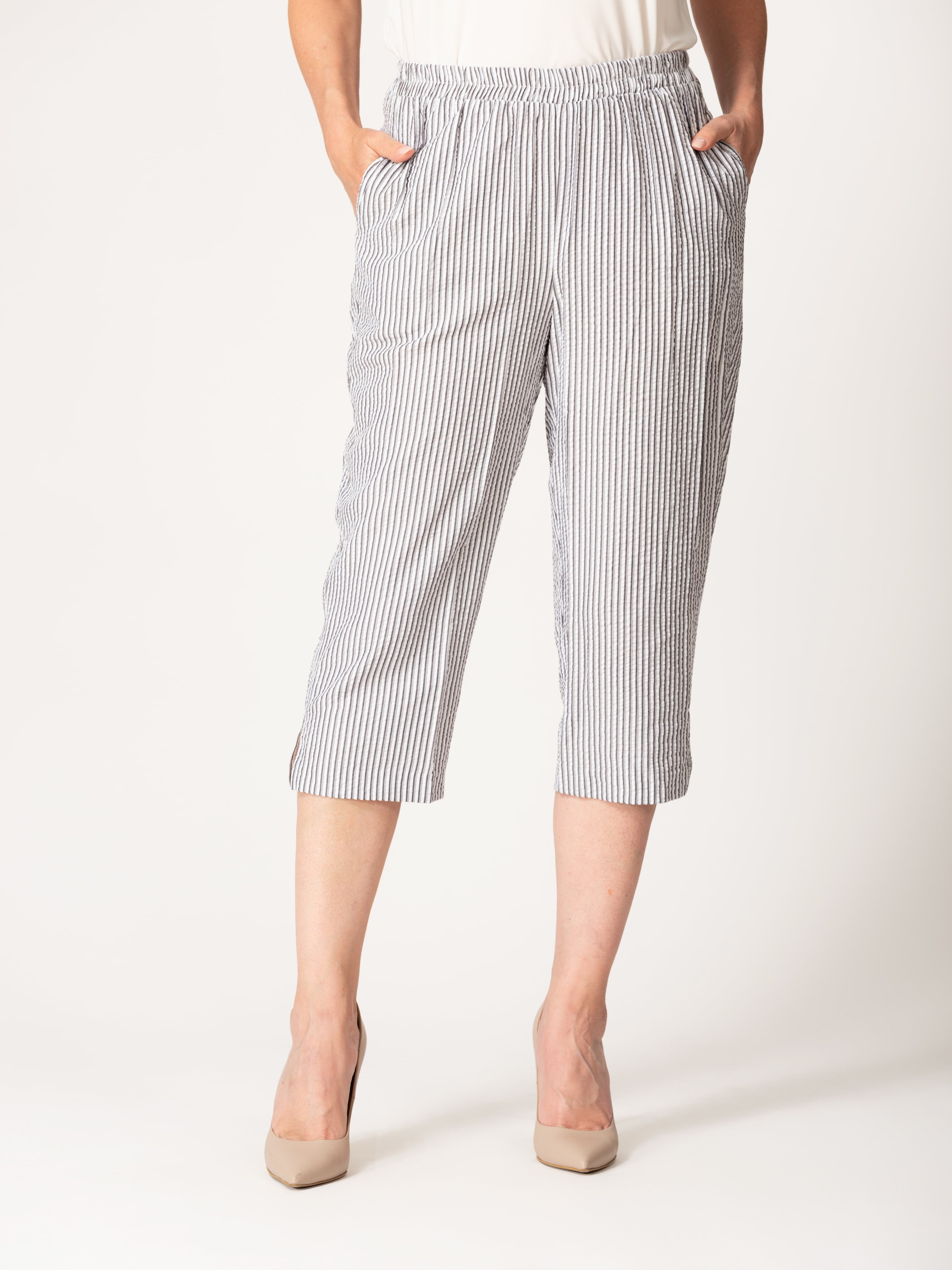 Lasania Style 1696 — women's wholesale capri, Regular & Petite, Made in Canada